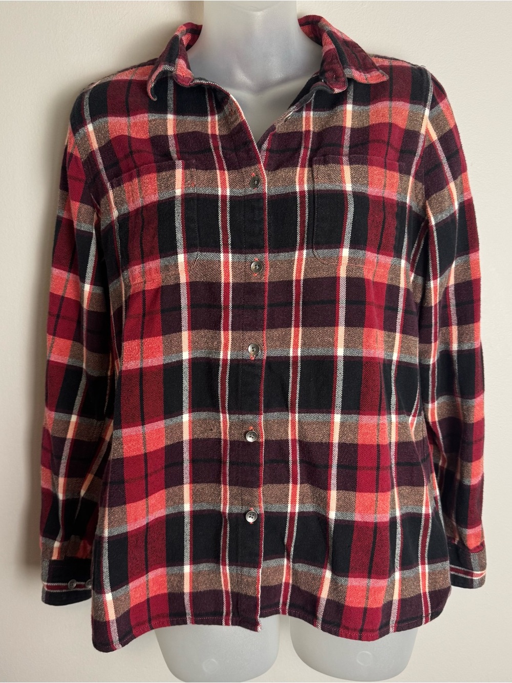 Woolrich Women’s Red Black Plaid Button-Down Shirt Size Medium